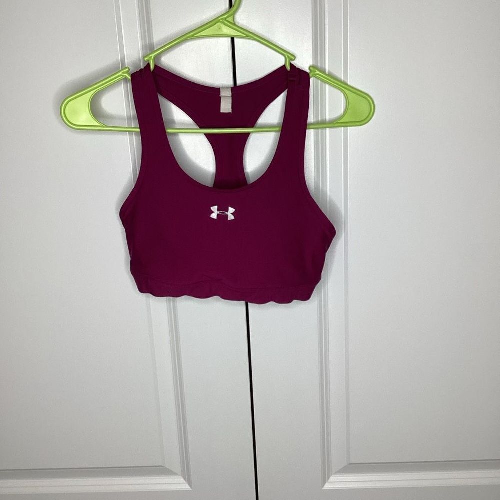 Ladies‎ Under Armour Sports Bra purple small
